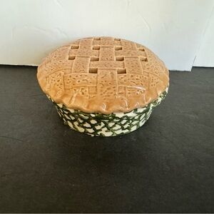 Nantucket Home Collectable Ceramic Pie Candle
